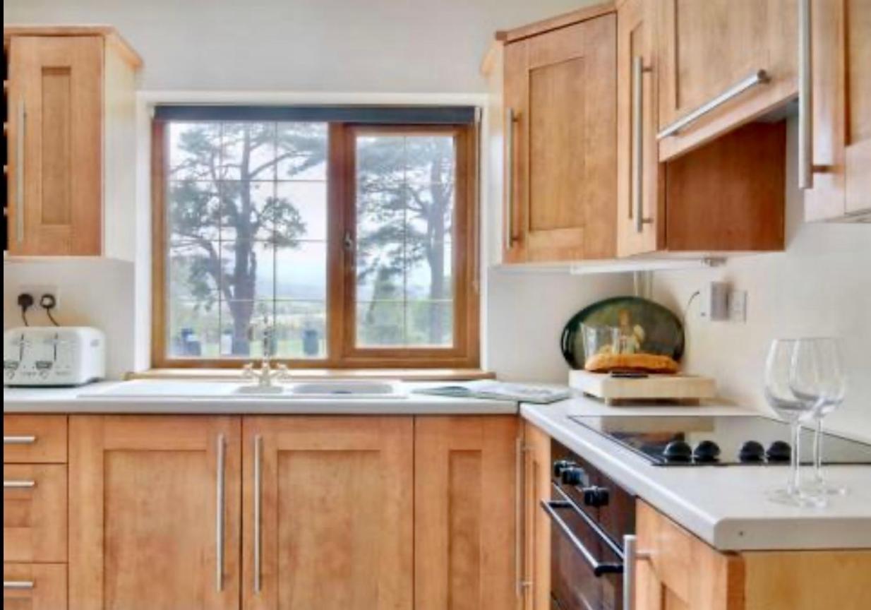 Mountain View Cottage, Hot Tub , Stunning Views Llanhamlach Exteriér fotografie