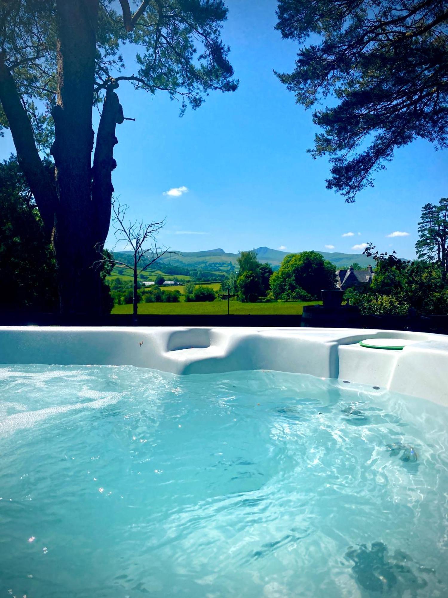 Mountain View Cottage, Hot Tub , Stunning Views Llanhamlach Exteriér fotografie